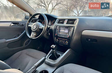 Седан Volkswagen Jetta 2011 в Харкові