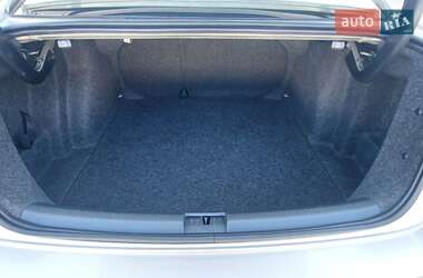 Седан Volkswagen Jetta 2015 в 