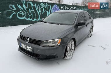 Седан Volkswagen Jetta 2013 в Києві