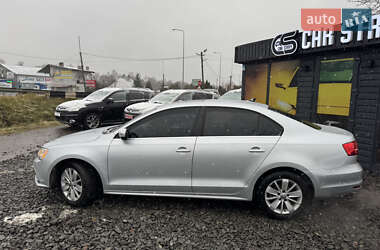 Седан Volkswagen Jetta 2015 в Стрию