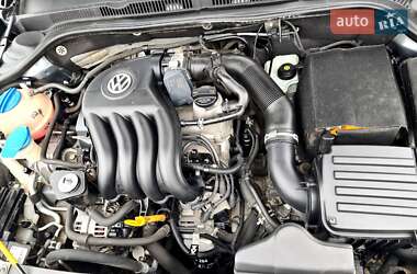 Седан Volkswagen Jetta 2015 в 