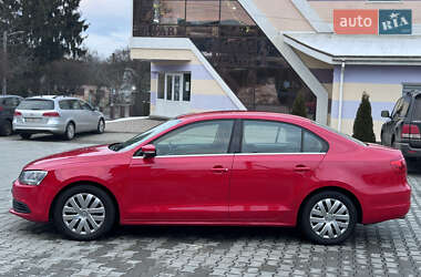 Седан Volkswagen Jetta 2013 в Радомишлі