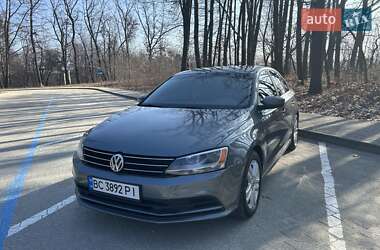 Седан Volkswagen Jetta 2016 в Львове