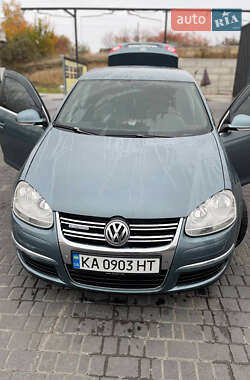 Седан Volkswagen Jetta 2009 в Фастове