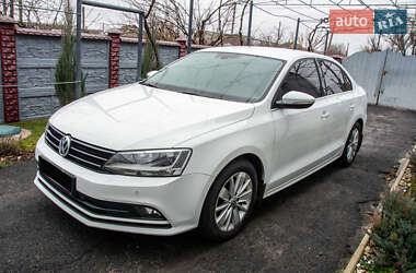 Седан Volkswagen Jetta 2016 в Полтаве