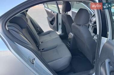 Седан Volkswagen Jetta 2011 в 
