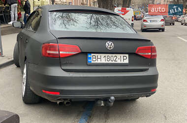 Седан Volkswagen Jetta 2015 в 