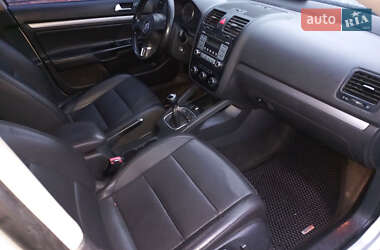 Седан Volkswagen Jetta 2010 в Николаеве