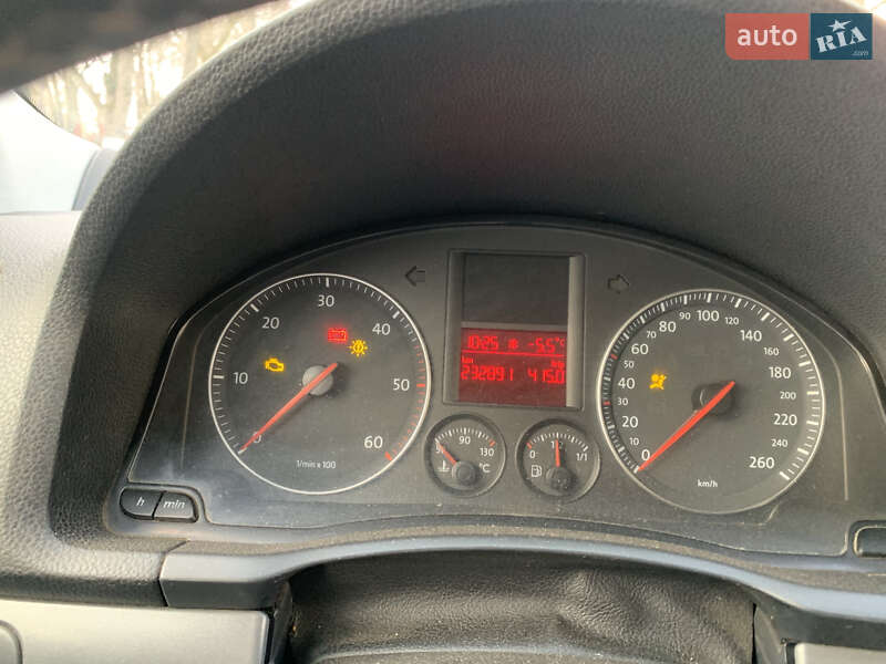 Седан Volkswagen Jetta 2006 в Снятине