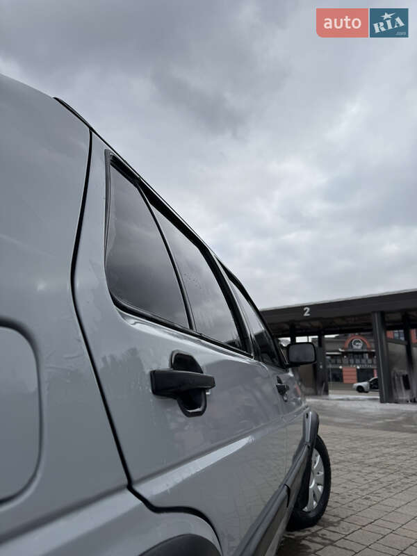 Седан Volkswagen Jetta 1988 в Дрогобыче