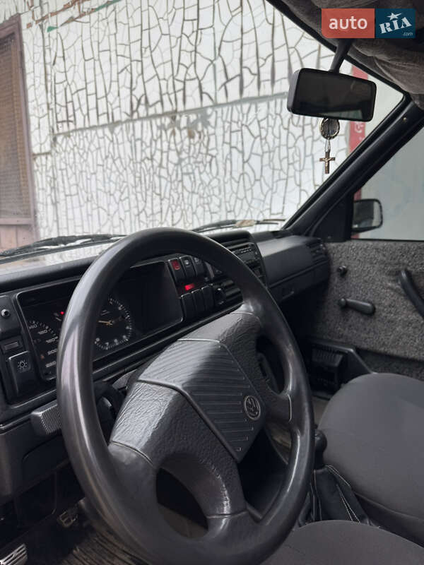 Седан Volkswagen Jetta 1988 в Дрогобыче