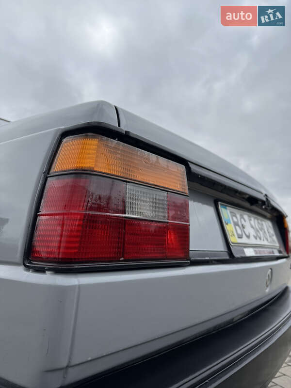 Седан Volkswagen Jetta 1988 в Дрогобыче