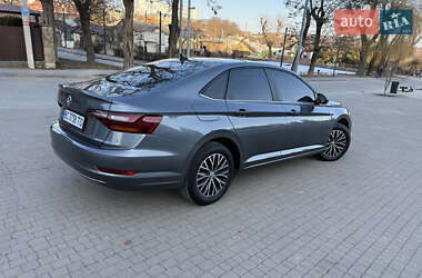 Седан Volkswagen Jetta 2019 в Львове