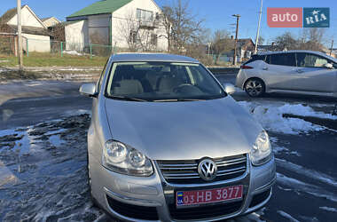 Седан Volkswagen Jetta 2010 в Луцке