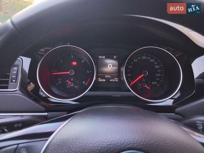 Седан Volkswagen Jetta 2014 в Кропивницком