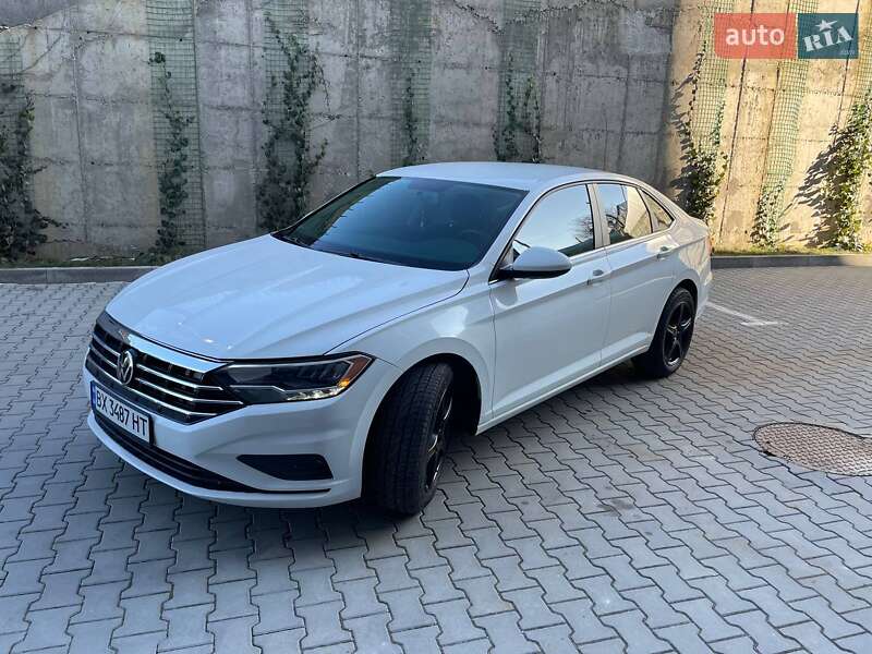 Седан Volkswagen Jetta 2018 в Хмельницькому