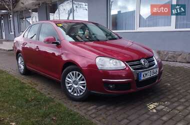 Седан Volkswagen Jetta 2006 в Луцке