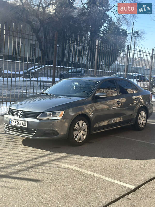 Седан Volkswagen Jetta 2014 в Чернігові