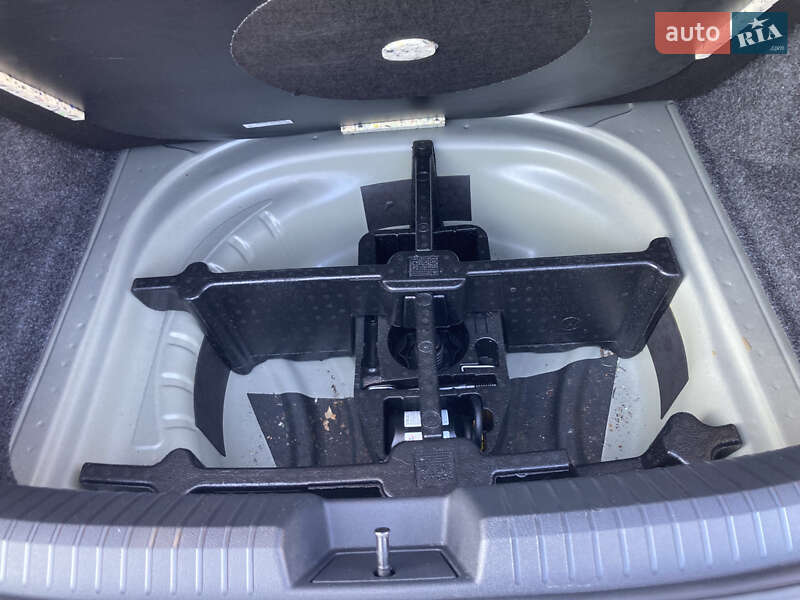 Седан Volkswagen Jetta 2022 в Киеве