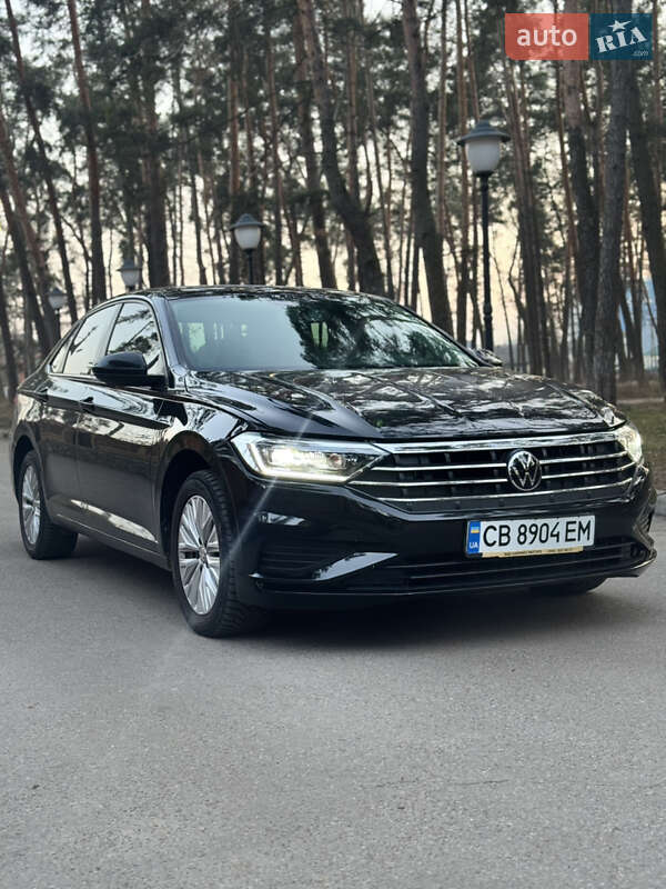 Седан Volkswagen Jetta 2019 в Києві