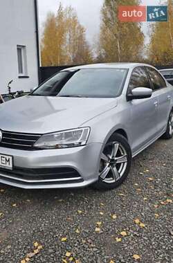 Седан Volkswagen Jetta 2015 в Луцке