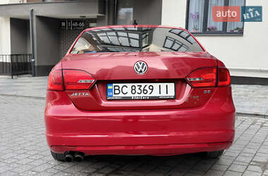 Седан Volkswagen Jetta 2013 в Львове