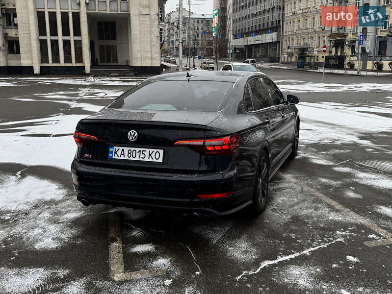 Седан Volkswagen Jetta 2019 в Киеве