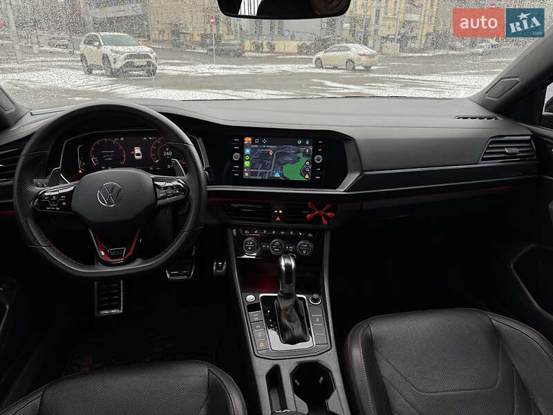 Седан Volkswagen Jetta 2019 в Киеве