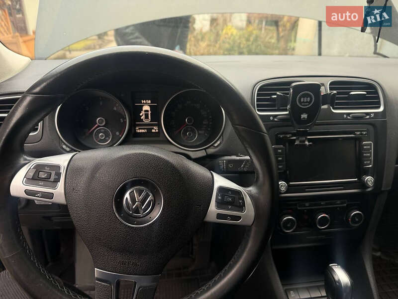 Универсал Volkswagen Jetta 2014 в Тернополе