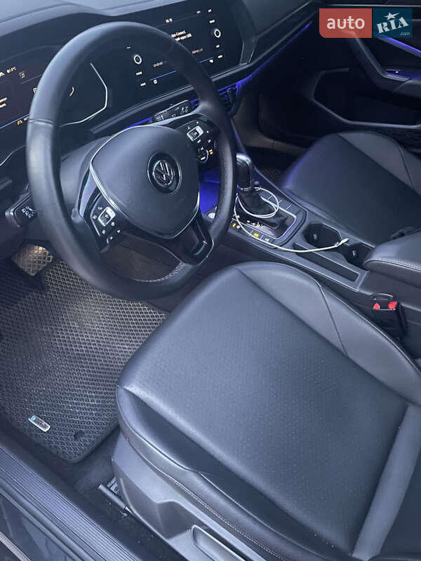 Седан Volkswagen Jetta 2018 в Сумах