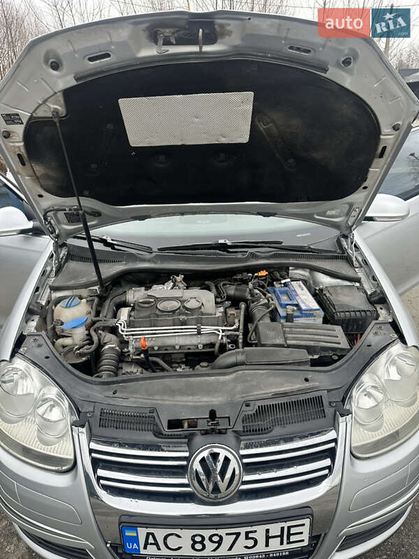 Седан Volkswagen Jetta 2008 в Ратным