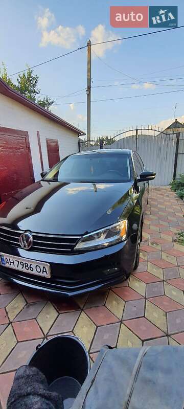 Седан Volkswagen Jetta 2016 в Павлограді