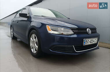 Седан Volkswagen Jetta 2013 в Лановцах