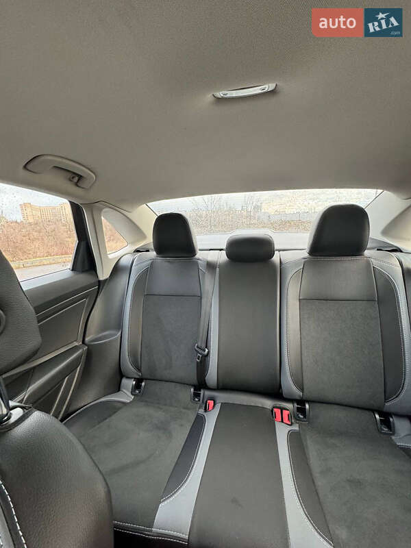 Седан Volkswagen Jetta 2018 в Кривому Розі