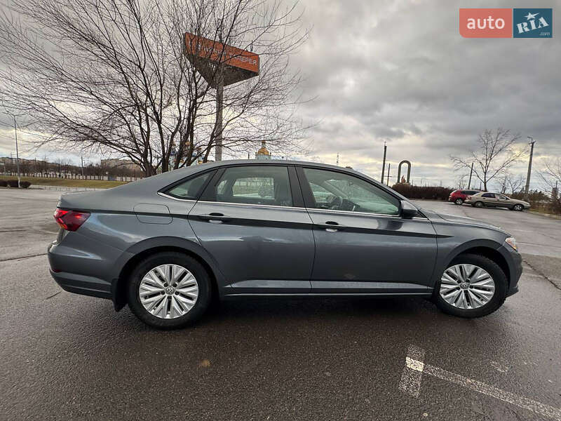 Седан Volkswagen Jetta 2018 в Кривому Розі