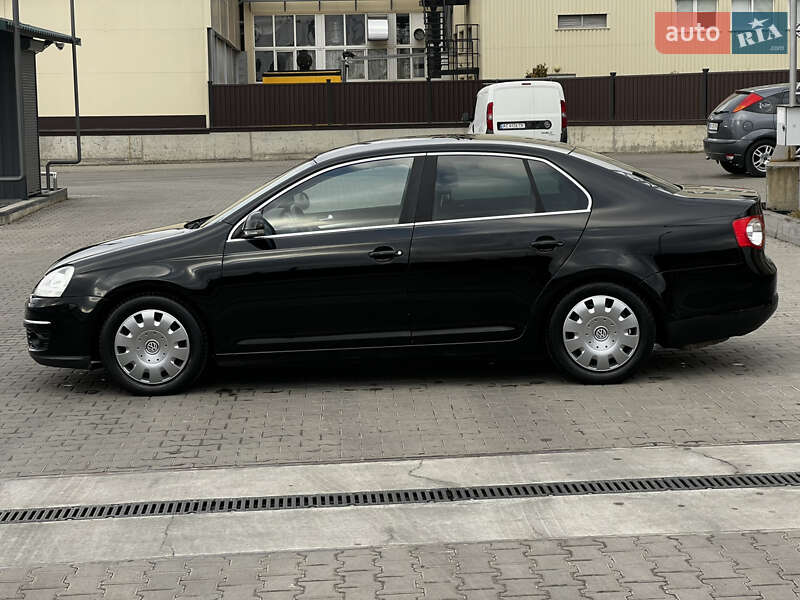 Седан Volkswagen Jetta 2008 в Рожище