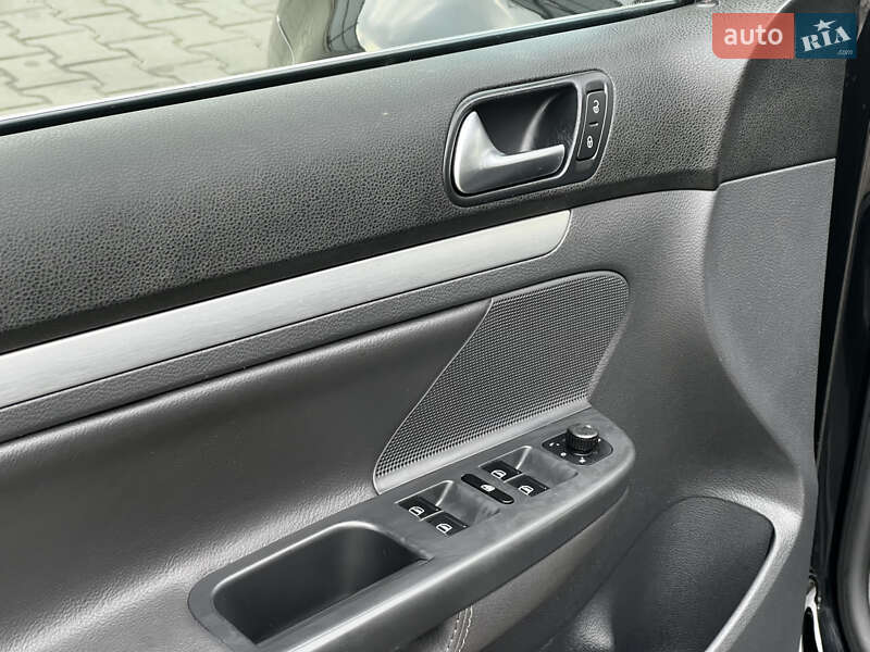 Седан Volkswagen Jetta 2008 в Рожище