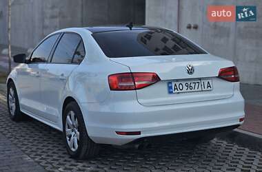 Седан Volkswagen Jetta 2015 в Львове