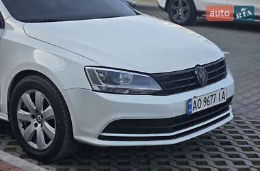 Седан Volkswagen Jetta 2015 в Львове