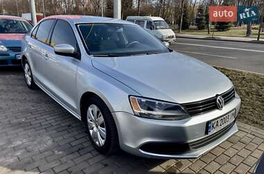 Седан Volkswagen Jetta 2011 в Києві