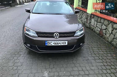 Седан Volkswagen Jetta 2014 в Львове