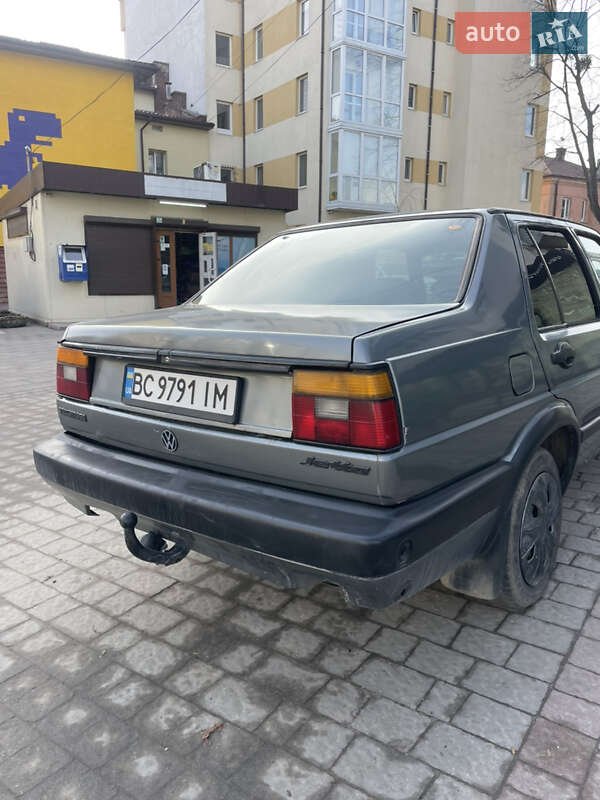 Седан Volkswagen Jetta 1988 в Львове