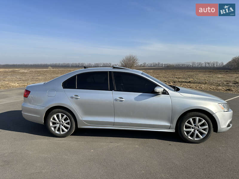 Седан Volkswagen Jetta 2013 в Смеле