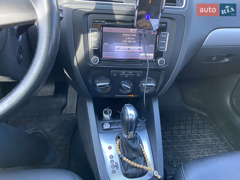 Седан Volkswagen Jetta 2013 в Смеле