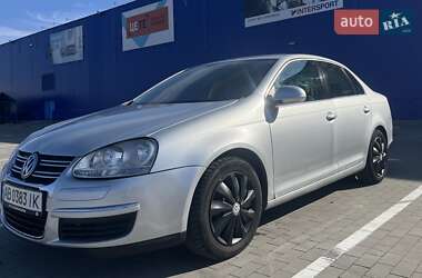 Седан Volkswagen Jetta 2005 в 