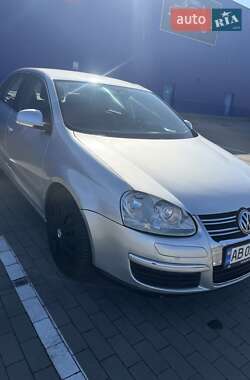Седан Volkswagen Jetta 2005 в 