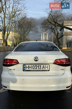 Седан Volkswagen Jetta 2016 в 