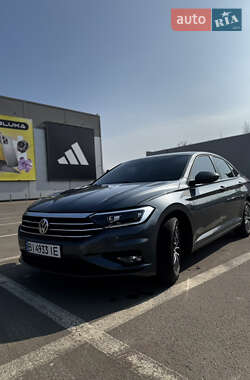 Седан Volkswagen Jetta 2020 в 