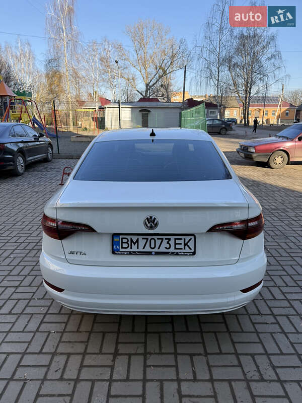 Седан Volkswagen Jetta 2018 в Ромнах