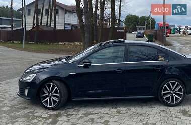 Седан Volkswagen Jetta 2012 в 